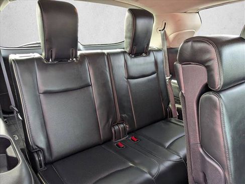 Used 2019 INFINITI QX60 Luxe w/ Essential Package image 21