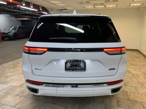 Used 2023 Jeep Grand Cherokee Overland image 6