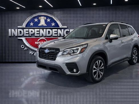Used 2023 Subaru Forester Limited image 1