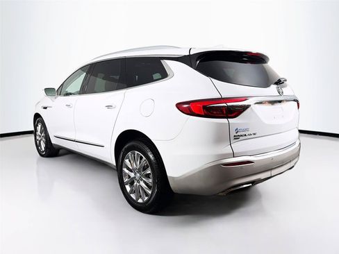 Used 2020 Buick Enclave Essence w/ Sound and Sites Package AWD/4WD image 9