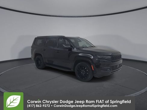Used 2025 Jeep Wagoneer Series II w/ Premium Group I AWD/4WD image 3