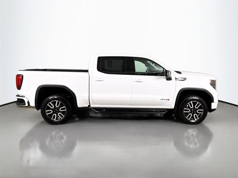 Used 2023 GMC Sierra 1500 AT4 w/ AT4 Premium Package image 9