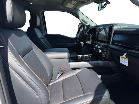 New 2026 Ford F250 Lariat w/ Black Appearance Package image 18
