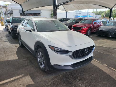 Used 2025 MAZDA CX-30 AWD 2.5 S w/ Preferred Package image 2