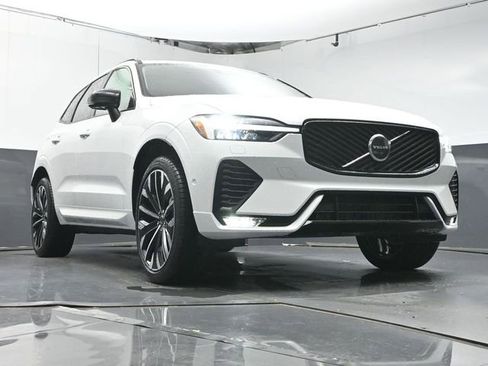 Used 2026 Volvo XC60 B5 Ultra w/ Protection Package Premier image 34