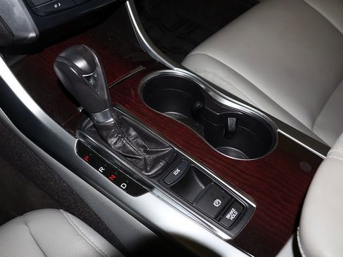 Used 2015 Acura TLX FWD image 21
