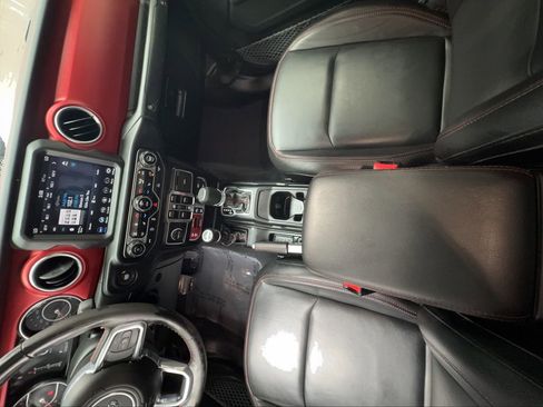 Used 2022 Jeep Gladiator Rubicon w/ LED Lighting Group AWD/4WD image 34