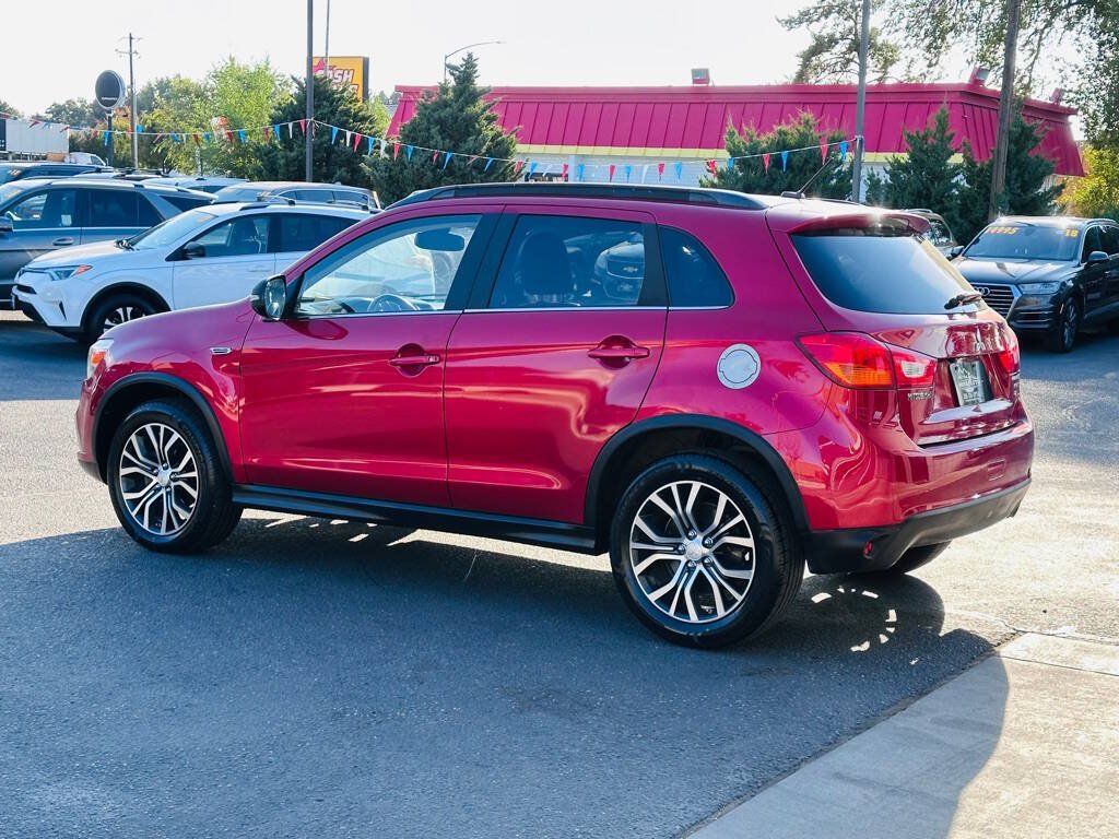 Used 2016 Mitsubishi Outlander Sport SEL AWD/4WD image 4