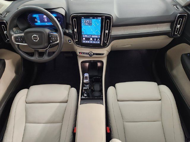 Certified 2026 Volvo XC40 B5 Plus w/ Protection Package Premier AWD/4WD image 4