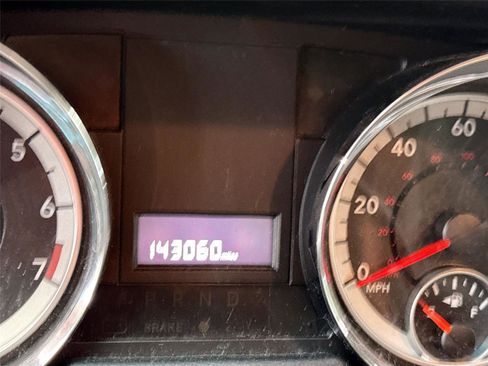 Used 2016 Dodge Grand Caravan SE w/ Quick Order Package 29E SE image 3