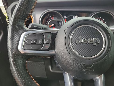 Used 2022 Jeep Gladiator Mojave w/ LED Lighting Group AWD/4WD image 18