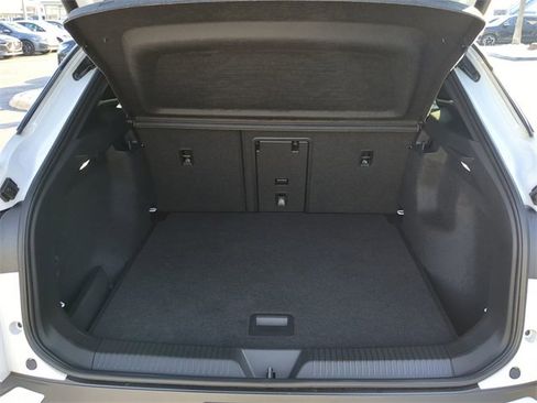 Certified 2023 Volkswagen ID.4 Pro S Plus image 9