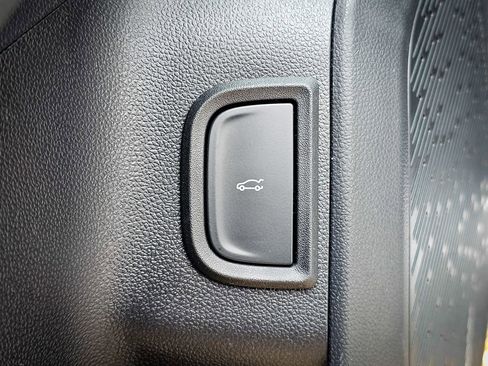 New 2026 GMC Terrain AT4 w/ Convenience Package III AWD/4WD image 13