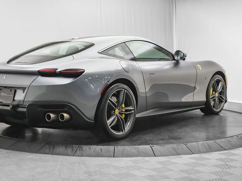 Certified 2023 Ferrari Roma image 9