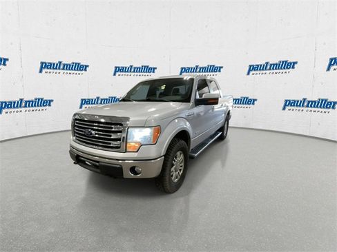 Used 2013 Ford F150 Lariat w/ Mid Equipment Group image 4