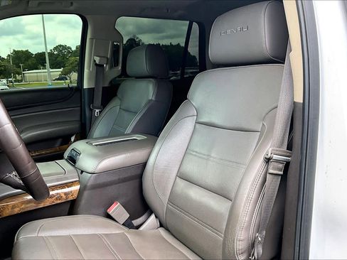 Used 2016 GMC Yukon Denali w/ Open Road Package RWD image 7