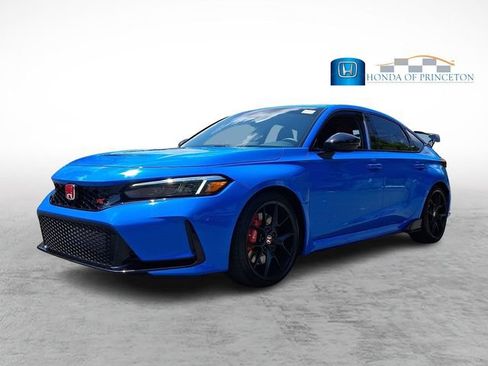 Certified 2024 Honda Civic Type R image 3