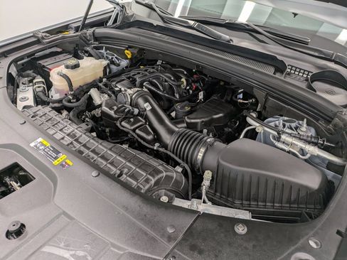 Used 2024 Jeep Grand Cherokee Altitude image 30