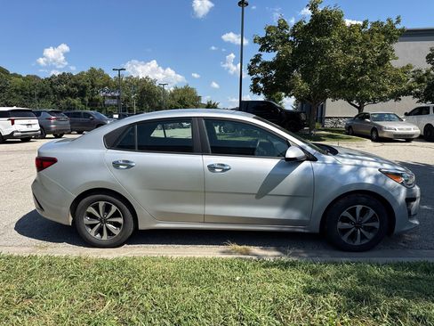 Used 2021 Kia Rio S w/ Technology Package FWD image 4