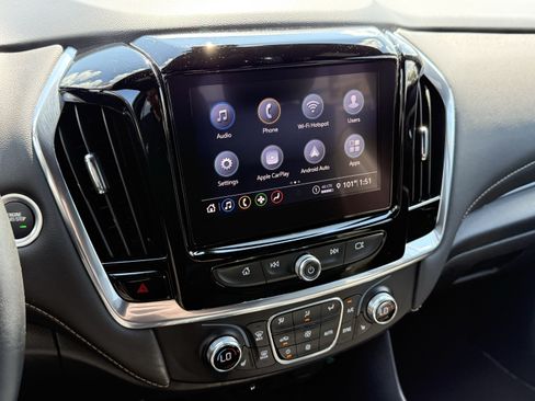 Used 2023 Chevrolet Traverse LT AWD/4WD image 21