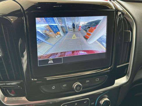 Certified 2023 Chevrolet Traverse LT FWD image 26