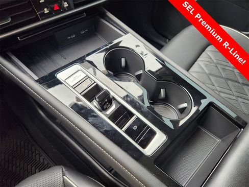 Used 2025 Volkswagen Atlas SEL Premium R-Line image 22