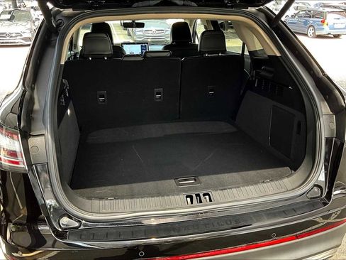 Used 2021 Lincoln Nautilus AWD w/ Equipment Group 101A image 36