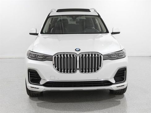 Used 2020 BMW X7 xDrive40i w/ Cold Weather Package image 2