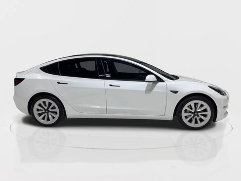 Used 2021 Tesla Model 3 Standard Range Plus image 14