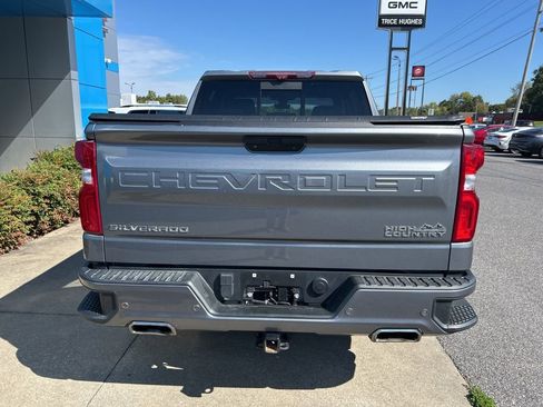 Used 2022 Chevrolet Silverado 1500 High Country w/ Technology Package image 7