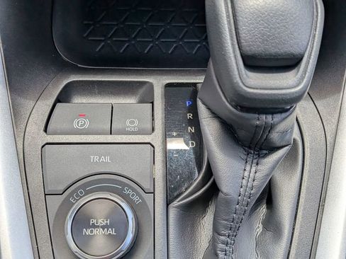 Used 2025 Toyota RAV4 XLE image 14