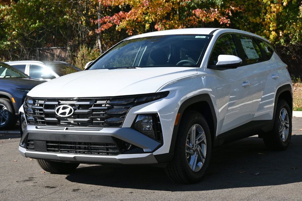 New 2026 Hyundai Tucson SE AWD/4WD image 2