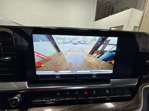 Certified 2025 GMC Sierra 1500 Elevation image 17