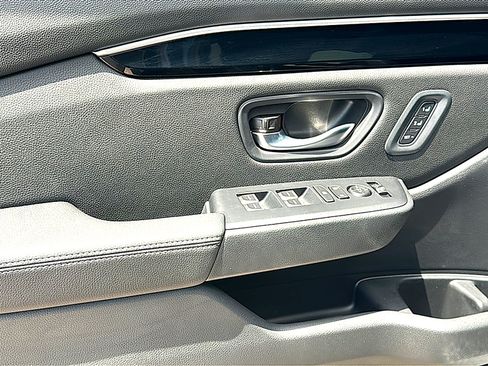 Used 2026 Honda Pilot EX-L image 16