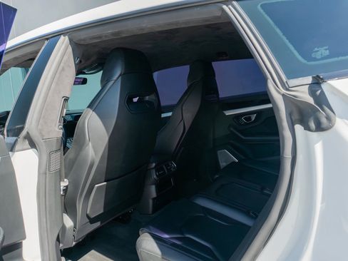 Used 2019 Lamborghini Urus Sport Utility 4D image 47