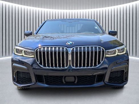 Used 2022 BMW 750i xDrive AWD/4WD image 10