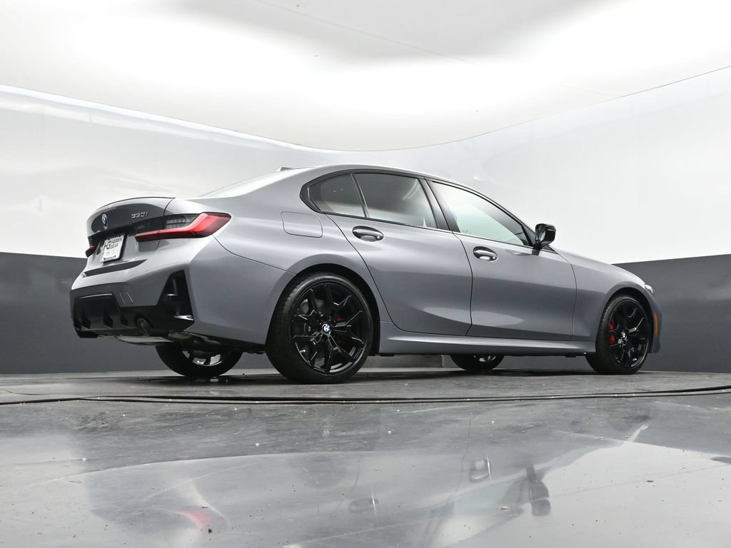 Used 2026 BMW 330i Sedan w/ M Sport Package RWD image 43
