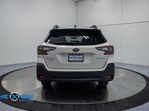 Used 2024 Subaru Outback Premium image 6
