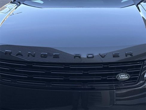 Used 2023 Land Rover Range Rover Sport SE Dynamic image 10
