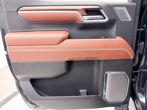 Used 2025 GMC Sierra 1500 Denali Ultimate image 31