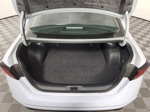 New 2025 Nissan Altima 2.5 SR w/ SR Premium Package image 13