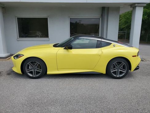 Certified 2024 Nissan Z Sport w/ Floor Mat Package RWD image 10