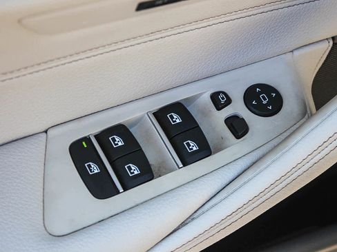 Certified 2023 BMW 530i w/ Premium Package image 20