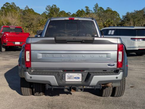 Used 2022 Ford F350 Platinum AWD/4WD image 5
