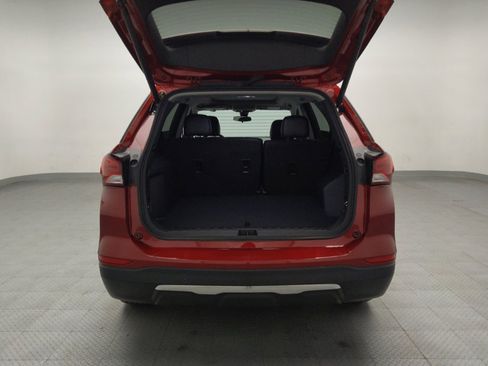 Used 2024 Chevrolet Equinox LT image 29