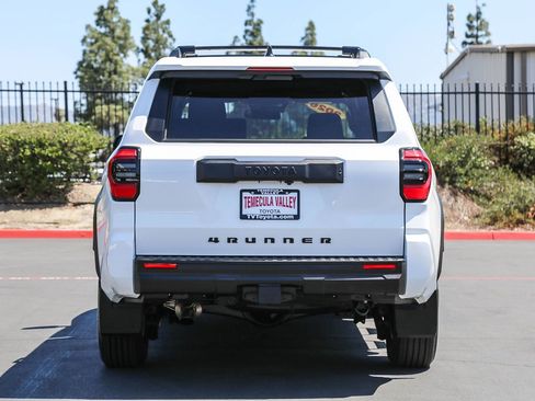 Certified 2026 Toyota 4Runner SR5 AWD/4WD image 6