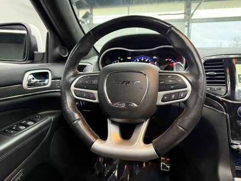 Used 2021 Jeep Grand Cherokee SRT image 12