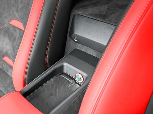 Used 2023 Lamborghini Huracan Tecnica image 32