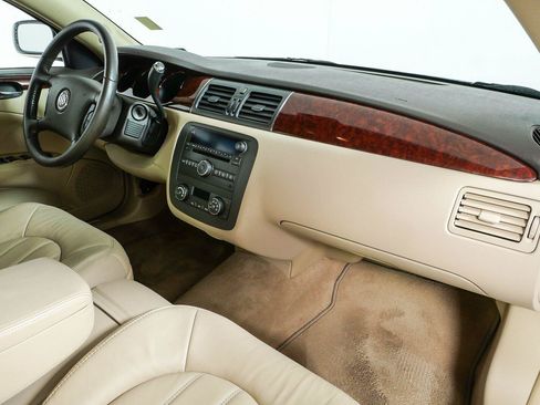 Used 2008 Buick Lucerne CXL w/ Driver Confidence Package FWD image 20