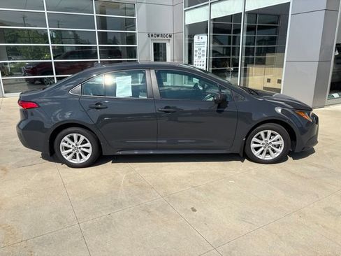 Used 2025 Toyota Corolla LE FWD image 8